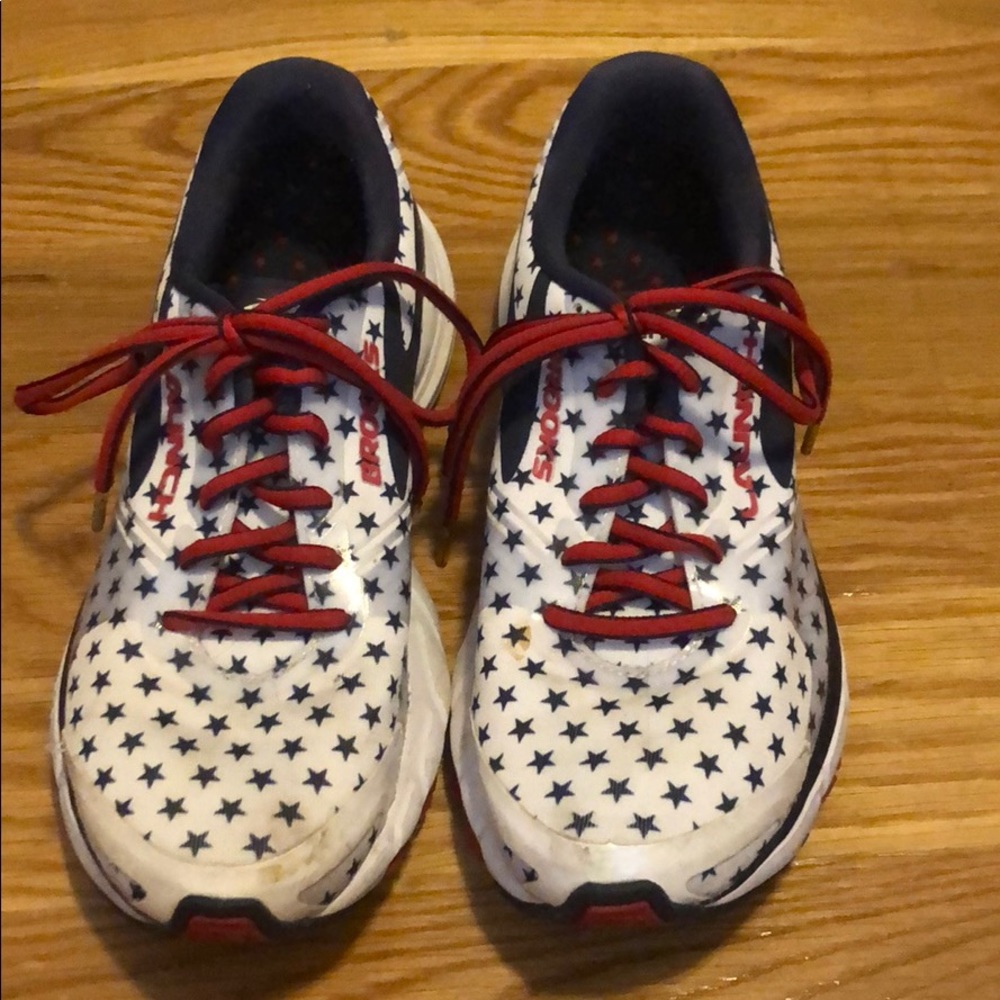 Patriotic Brooks running shoes